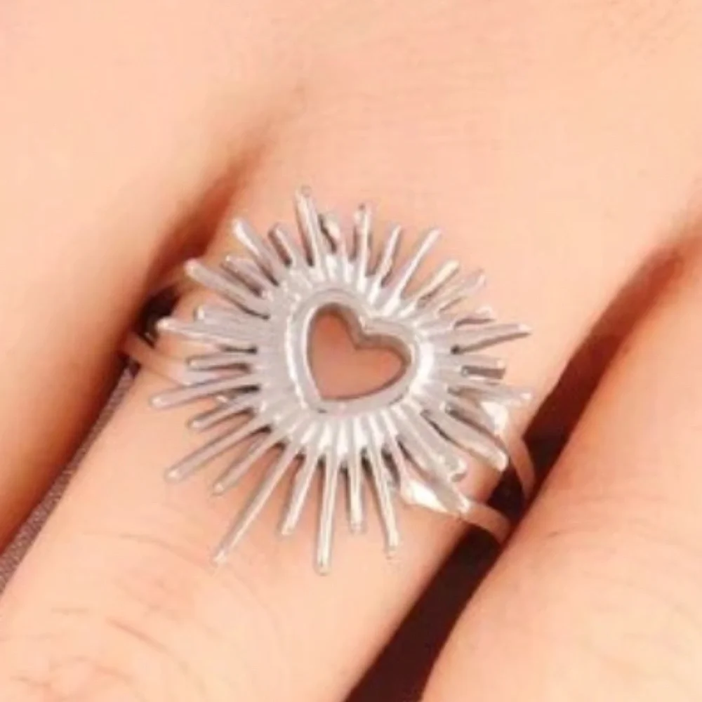 18K Gold Plated Stainless Steel Heart Burst Adjustable Ring